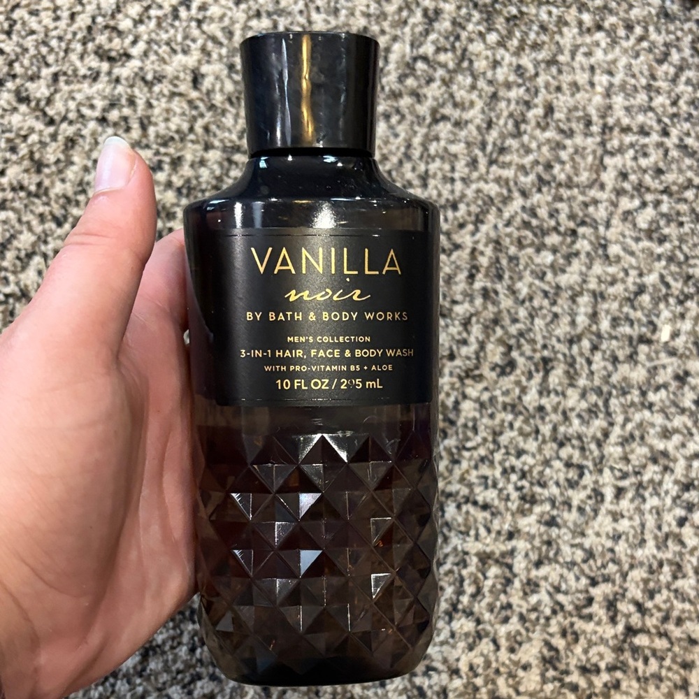 Brand New Bath & Body Works Vanilla Noir 3-in-1 Body Wash - Black and Brown